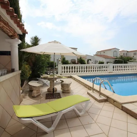 Villa Apart-rent Casa Creus 8a *